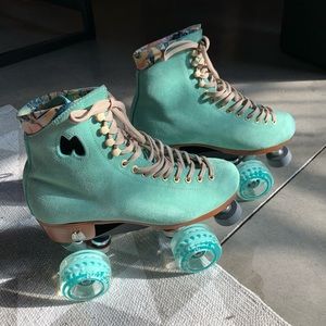 Full setup - Authentic moxi lolly skates - floss teal - 2 sets of wheels